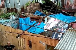 Ratusan Rumah di Kecamatan Bontoala Makassar Rusak Akibat Angin Kencang