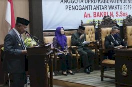 Bupati Hadiri Pengambilan Sumpah, Bakri Nakku Resmi Jadi Anggota DPRD Jeneponto