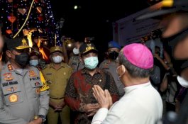 Plt Gubernur Sulsel Bersama Forkopimda Pantau Misa Malam Natal, Gereja Terapkan Prokes COVID-19 Ketat