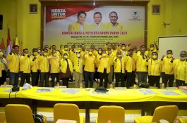 Di Depan Taufan Pawe, Kader Golkar Makassar Siap Menangkan Airlangga Presiden