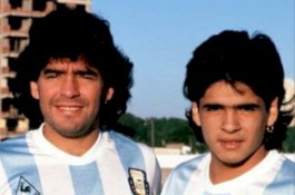 Adik Diego Maradona Meninggal Dunia Berselang Setahun Setelah sang Kakak