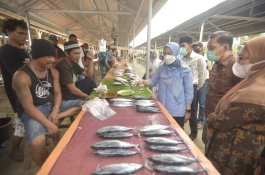 Bupati Luwu Utara Resmikan Pasar Dg Mangatta