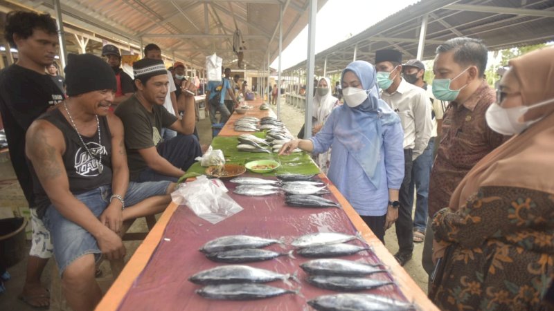 Bupati Luwu Utara Resmikan Pasar Dg Mangatta