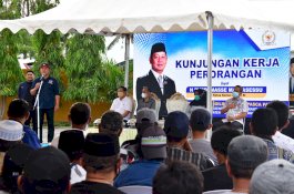 Rusdi Masse Sambangi Penggilingan Beras di Sidrap