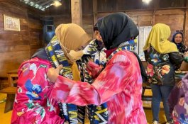 Tiba di Bandung, Erna Rasyid Taufan dan Rombongan FCC Disambut IWSS Jabar dan Bandung