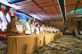 Wali Kota Palopo Terima Penghargaan dari Menteri Agraria dan Tata Ruang