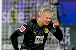 Borussia Dortmund Tegaskan Erling Haaland Tidak Akan Pergi di Bursa Transfer Januari 2022