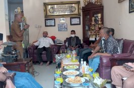Silaturahmi dengan Tokoh Masyarakat Buntusu,  Camat Tamalanrea Sampaikan Pentingnya Prokes