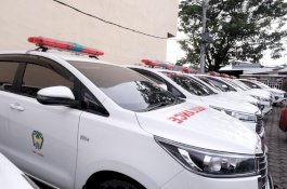10 Puskesmas di Gowa Dapat Mobil Ambulans
