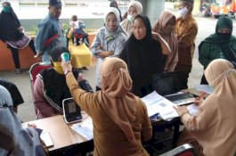 Vaksinasi COVID-19 di Bola Sobae Jalan Terus, Bupati Barru Apresiasi Kesadaran Warga