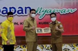 Jajaran Pemkab Barru ke Kalimantan, Bangun Konektivitas Tol Laut dan Perekonomian