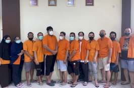 Diserahkan ke Kejaksaan, 13 Tersangka Korupsi RS Batua Tetap di Balik Jeruji