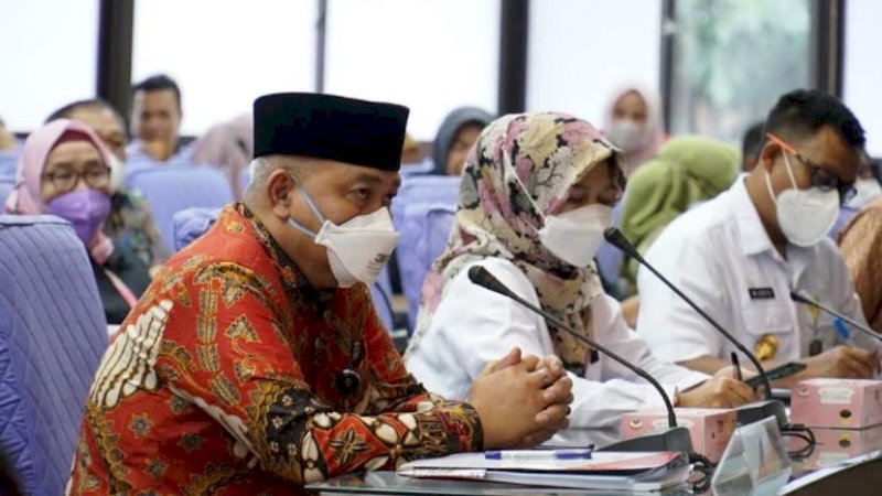 Konsultasi publik Rancangan Undang-Undang (RUU) Ibu Kota Negara (IKN) di Ruang Senat, Gedung Rektorat Universitas Hasanuddin (Unhas), Kota Makassar, Sulawesi Selatan (Sulsel), Rabu (12/1/2022).