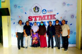 STMIK Handayani dan Empat SMK di Majene Teken MoU