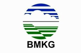 BMKG Makassar: Potensi Hujan Seharian, Waspada Angin Kencang