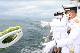 Hari Dharma Samudera 2022, Lantamal VI Tabur Bunga di Perairan Makassar