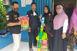 Korban Angin Puting Beliung di Takalar Terima Bantuan Logistik dari Pemprov Sulsel