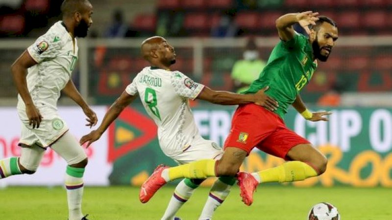 Laga Kamerun melawan Komoro di Stade d'Olembe, Yaounde, Kamerun, Senin (24/1/2022) dini hari waktu Indonesia. (Foto: Mohamed Abd El Ghany/Reuters) 