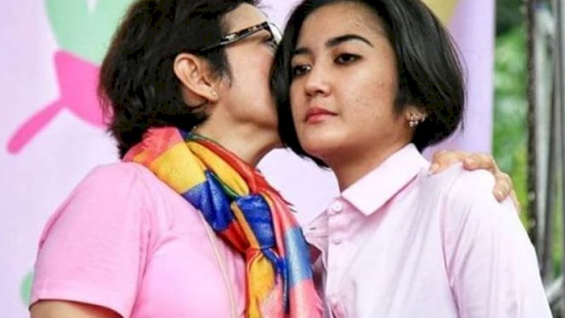 Nurul Arifin dan sang putri Maura Magnalia Madyaratri. (Foto: Instagram)