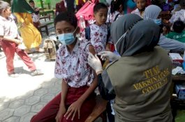 PKM Maiwa Enrekang Gelar Vaksinasi untuk Anak 6-11 Tahun