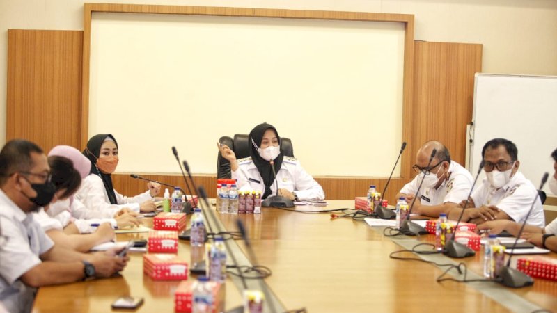 Wakil Wali Kota Makassar, Fatmawati Rusdi melakukan rapat kordinasi tindak lanjut aset pemerintah, Rabu (26/1/22).