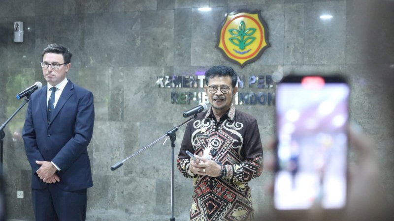 Menteri Pertanian, Republik Inronesia , Syahrul Yasin Limpo (SYL) menerima secara resmi Menteri Pertanian dan Air Wilayah Australia Utara David Littleproud pada Kamis, 27 Januari 2022 di Kantor Pusat Kementan, di Jakarta. 