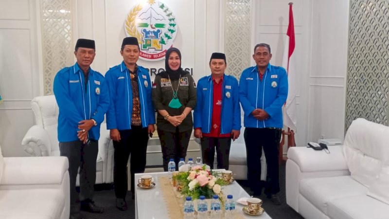 Pengurus Wilayah (PW) Asosiasi Penghulu Republik Indonesia (APRI) Sulawesi Selatan (Sulsel) melakukan audiensi dengan Ketua DPRD Provinsi Sulawesi Selatan, Andi Ina Kartika Sari.
