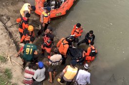 Tenggelam Saat Pasang Kabel Optik, Pemuda di Pinrang Ditemukan Tim Penyelam 