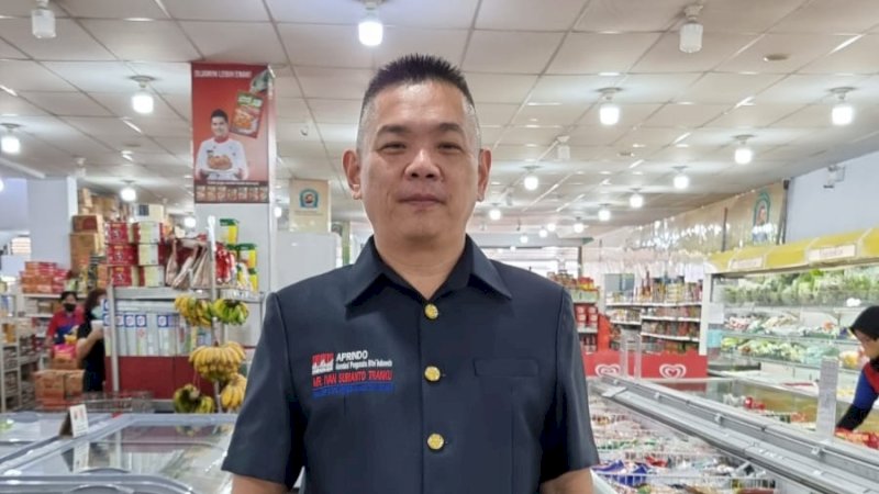 Ivan Surianto David Tranku, pemilik Toko Baji Pamai Supermarket dan Kafe 