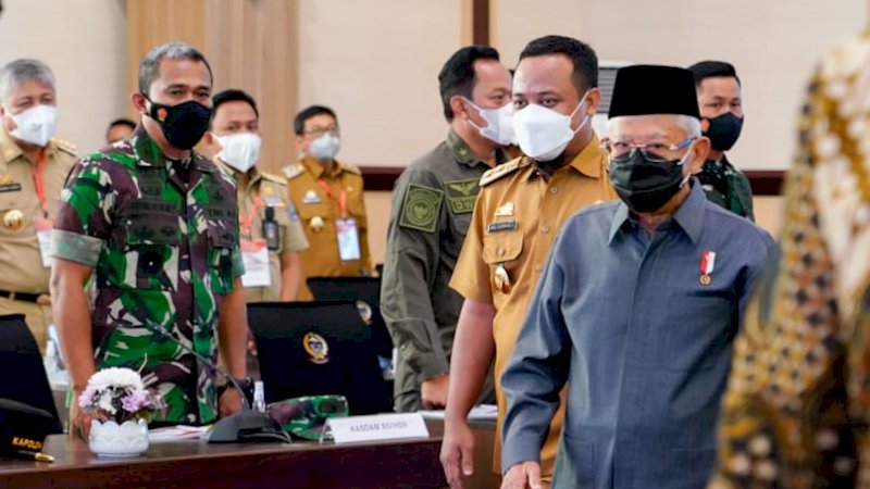 Wapres RI Ma'ruf Amin didampingi Plt Gubernur Sulsel Andi Sudirman Sulaiman.