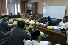 Bahas Masalah Pupuk HET,  Komisi II DPRD Jeneponto Panggil Distributor dan Dinas Pertanian