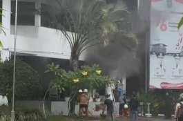 Suami Bakar Kantor gara-gara Dibohongi Istri Masuk Kerja saat Libur Imlek
