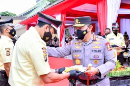 Kosmos Satpam yang Gagalkan Bom Bunuh Diri dalam Gereja Katedral Makassar, Dapat Pin Emas dari Kapolri
