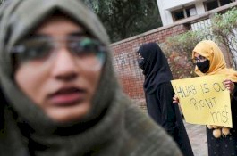 Siswi Muslim Berhijab di India Dilarang Masuk Kelas, Menteri: Tak Mau Ikuti Aturan, Silakan Cari Pilihan Lain