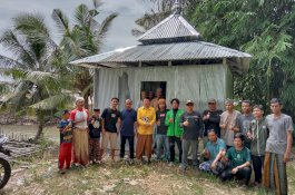 Kabulkan Permintaan Warga, Ketua DPRD Jeneponto Bangun Rumah Ibadah di Pesisir Pantai