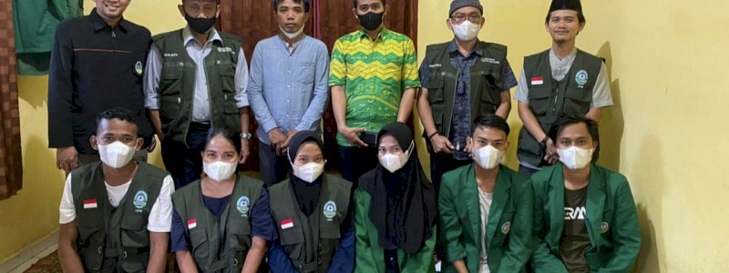 Pimpinan Universitas Megarezky Supervisi Mahasiswa KKN di Takalar