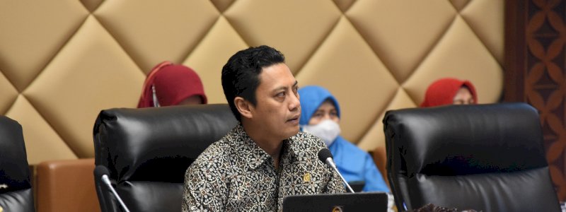 Wakil Ketua Komisi V DPR RI Sebut Pemutusan Kontrak Pembangunan Pasar Tempe Wajo Rugikan Masyarakat
