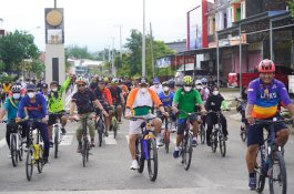 Ratusan Warga Ikut Sepeda Santai Peringati Hari Jadi Kabupaten Barru