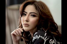 Model Cantik Ayu Aulia Dilarikan ke Rumah Sakit