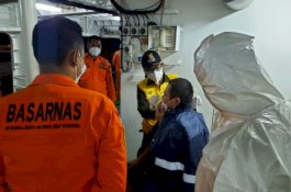 Luka dan Pendarahan, Basarnas Sulsel Evakuasi Awak Kapal Berbendera Cina di Perairan Tanakeke Takalar
