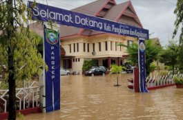Tiap Hujan Banjir Mengepung, Warga Pangkep: Kita Sudah Mirip-Mirip Jakarta