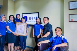 CEO PT Dafam Hotel Management Raih BEST CEO 2021