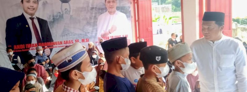 Jumat Berkah, AIA Santuni Ratusan Anak Yatim lewat Roemah Djoeang Peduli