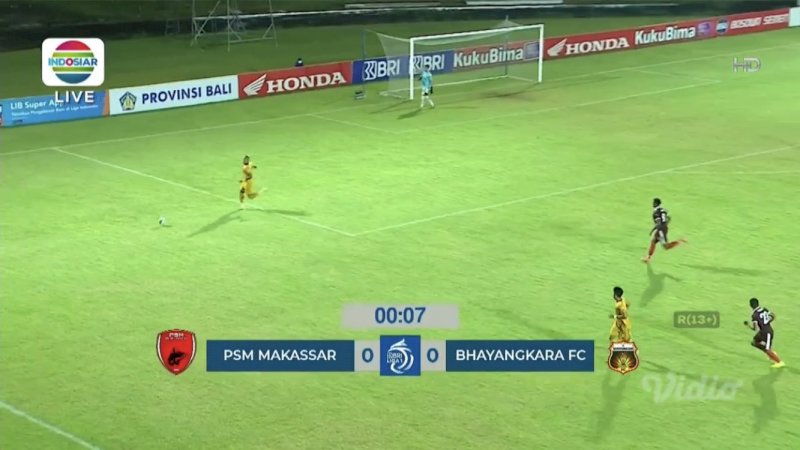 Pertandingan PSM Makassar vs Bhayangkara FC (foto/Twitter Indosiar)