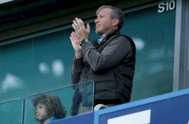 Roman Abramovich Akan Menyumbangkan Dana Penjualan Chelsea untuk Korban Perang Ukraina
