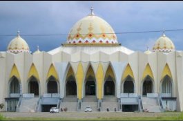 Andi Sudirman Resmikan Islamic Center Sinjai