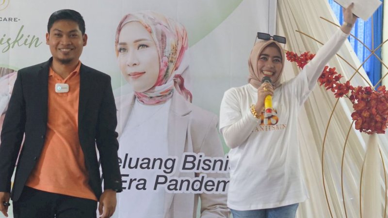 Bincang dan sharing peluang bisnis di Bunir Coffee Watampone, Kabupaten Bone, Sulawesi Selatan, Ahad (27/2/2022).