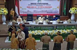 HUT Ke-62 Parepare, Pemkot Serahkan SKPD Awards untuk Instansi Berprestasi