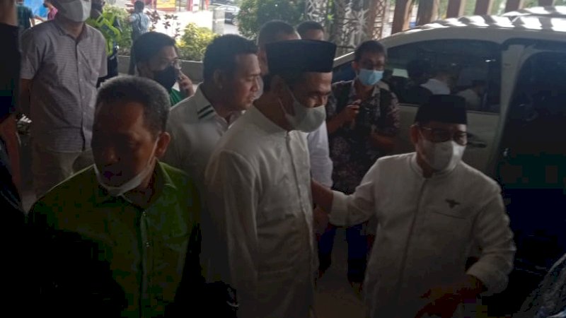 Momen ketika Ketua Umum DPP PKB, Muhaimin Iskandar temui Andi Amran Sulaiman,  di Gedung AAS,  jalan Urip Sumiharjo, Rabu, (3/3/22)