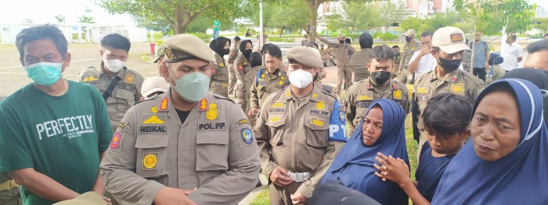 Satpol PP Tertibkan Pedagang dan Jukir Liar di Kawasan Lego-Lego CPI
